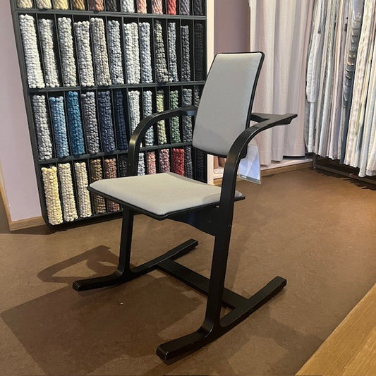 Showroom model Varier dining chair Actulum